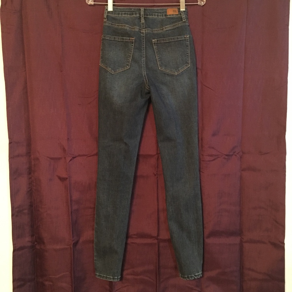 RSQ Women’s Super High-Rise Jeans - Picture 2 of 3